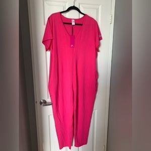 NWT: Smash + Tess x Barbie Sunday Romper in Barbie Pink. Has pockets.